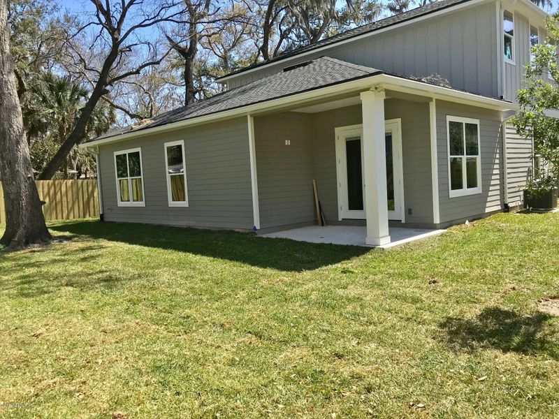 1685 Lower 4th Ave N, Jacksonville Beach, FL 32250