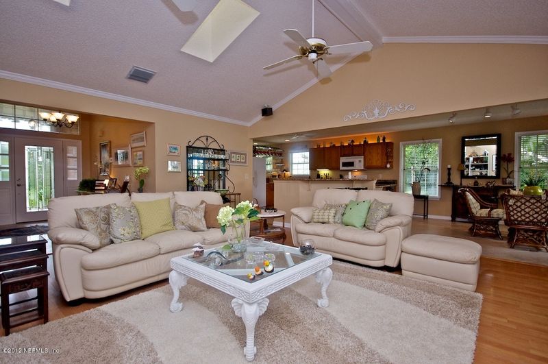 1691 Marshside Dr, Jacksonville Beach, FL 32250