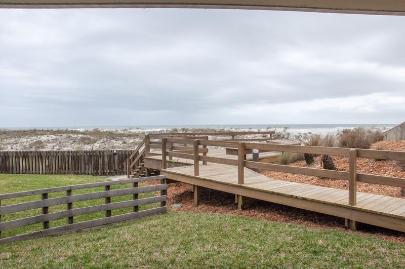 1701 1st St N #1B, Jacksonville Beach, FL 32250