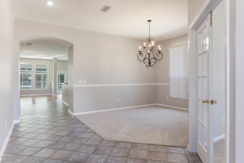 1701 Lochamy Ln, St Johns, FL 32259