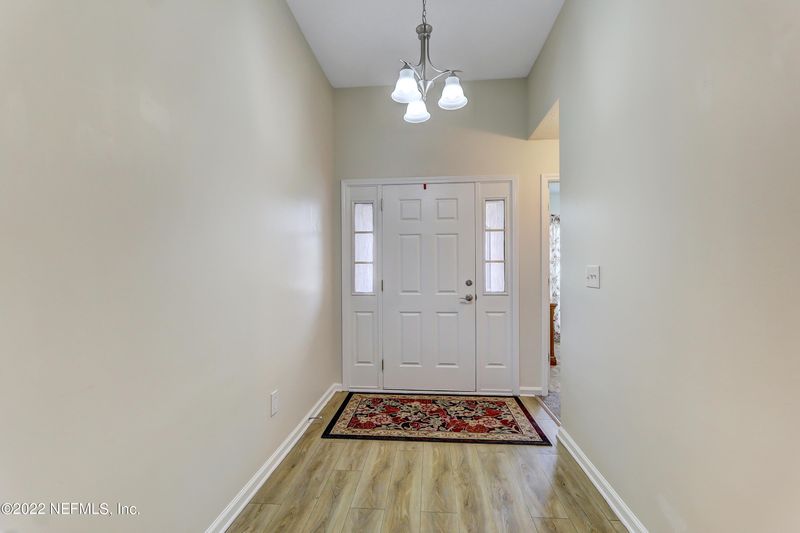 1702 Forest Creek Dr, Jacksonville, FL 32225