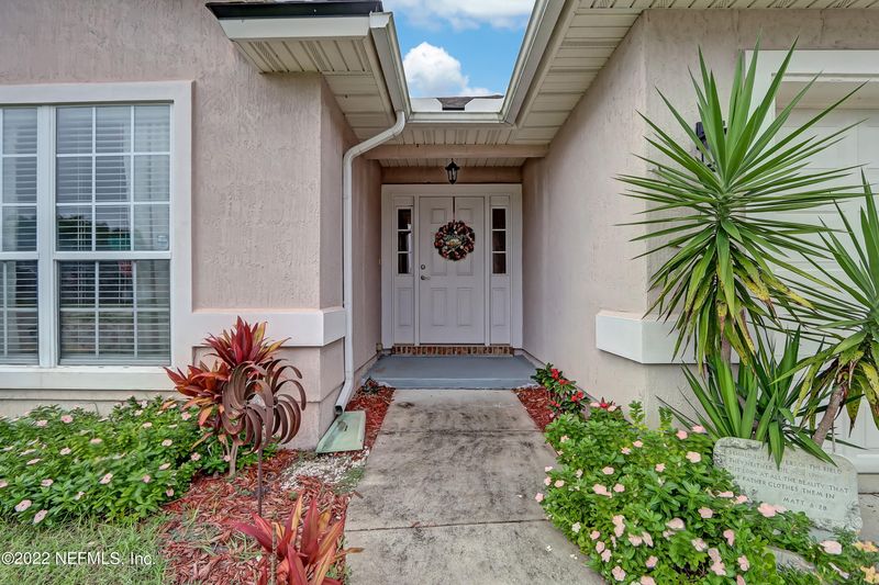 1702 Forest Creek Dr, Jacksonville, FL 32225