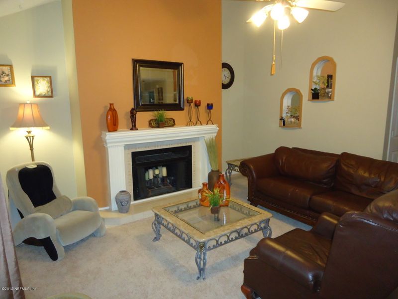 1702 Wood Hill Pl, Jacksonville, FL 32256