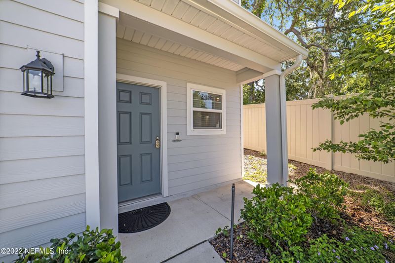 1703 Pottsburg Point Dr, Jacksonville, FL 32207