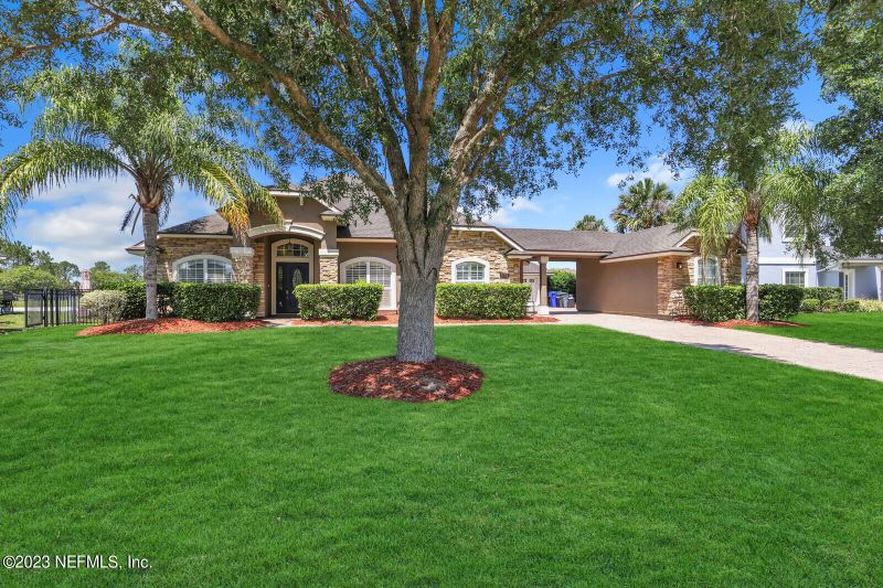 1704 N Cappero Dr, St Augustine, FL 32092