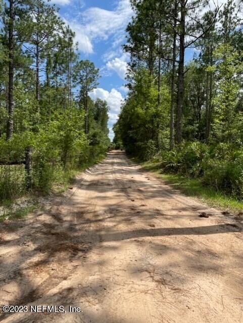 17062 Barnard Ln, Hilliard, FL 32046