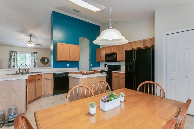 1708 Glen Laurel Dr, Middleburg, FL 32068