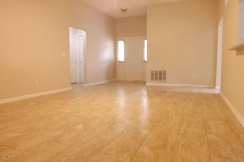 1708 Spring Branch Dr, Jacksonville, FL 32221