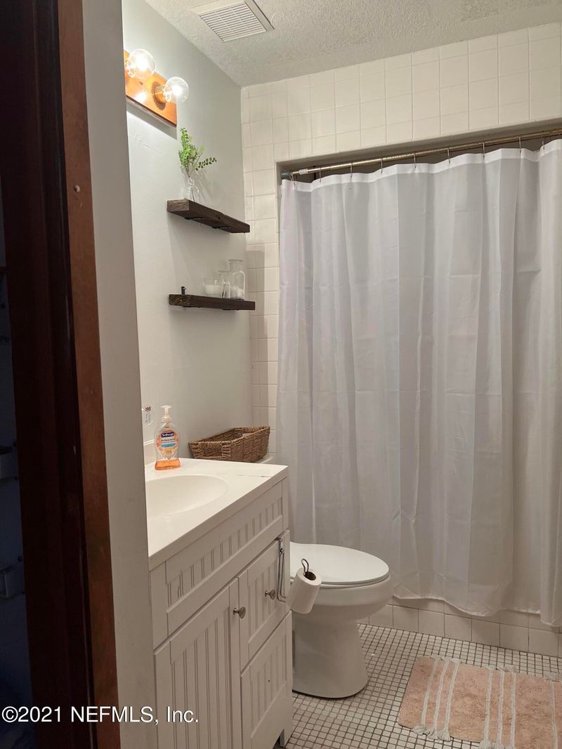 1709 East Rd, Jacksonville, FL 32216