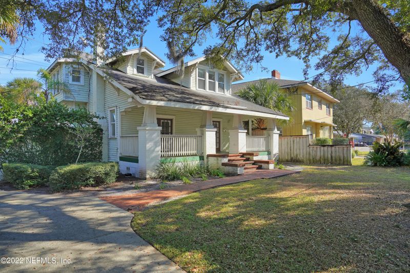 1709 River Rd, Jacksonville, FL 32207