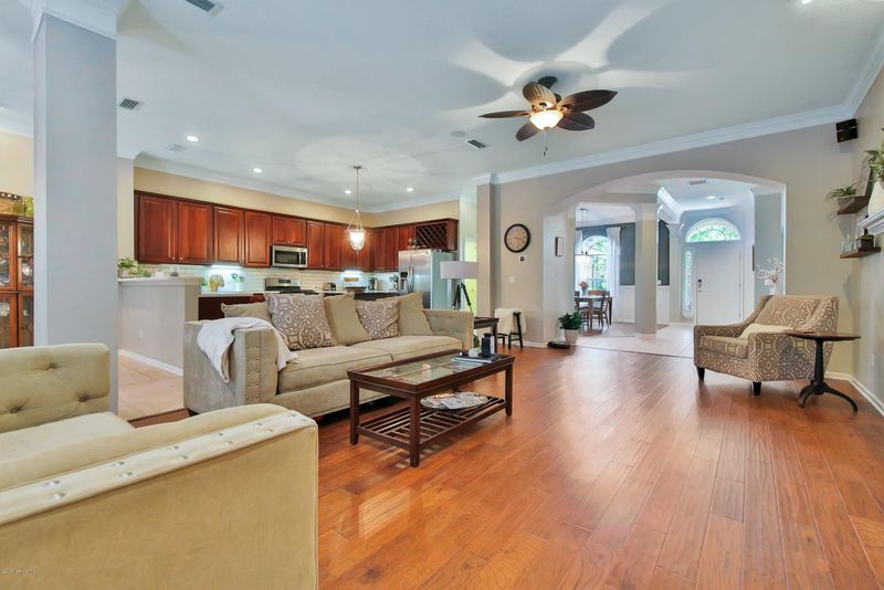 1712 Lochamy Ln, St Johns, FL 32259
