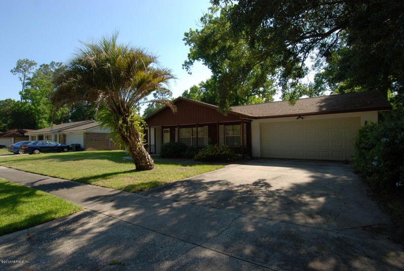 1713 Papaya Dr E, Orange Park, FL 32073