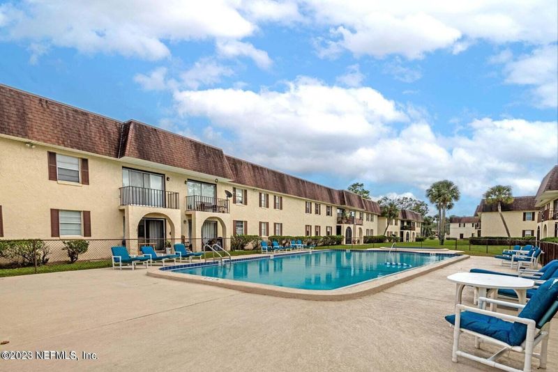 1716 El Camino Rd #5, Jacksonville, FL 32216