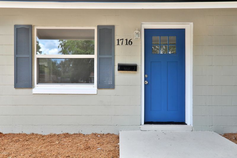 1716 Friar Rd, Jacksonville, FL 32211