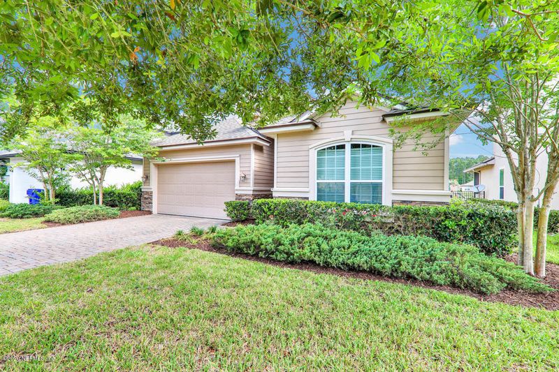 172 Longwood St, St Johns, FL 32259