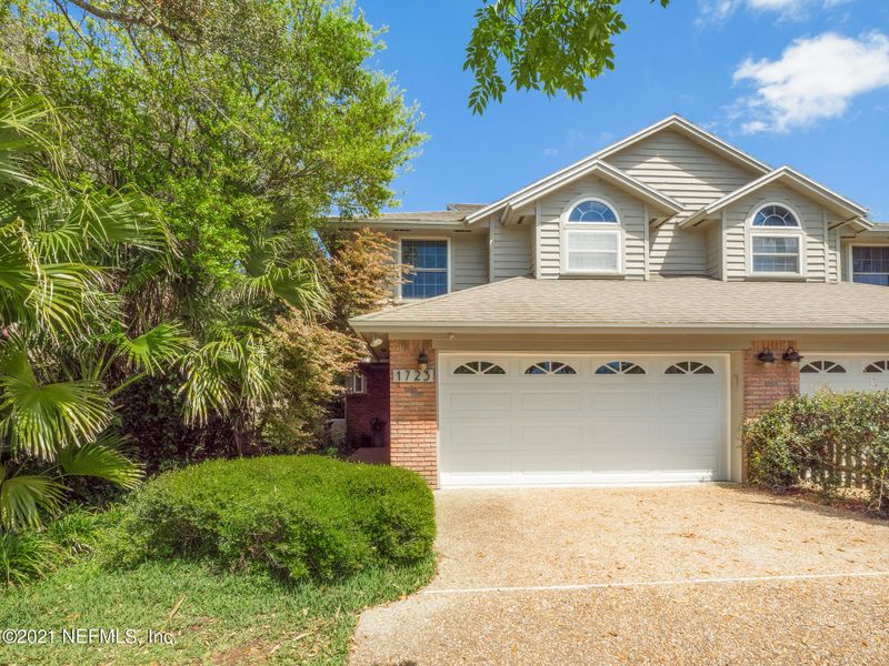 1723 Seminole Rd, Atlantic Beach, FL 32233