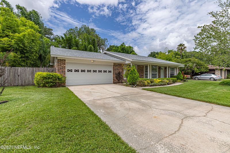 1726 Horton Dr, Orange Park, FL 32073