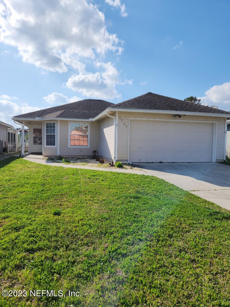 1727 Ashwood Cir, Middleburg, FL 32068