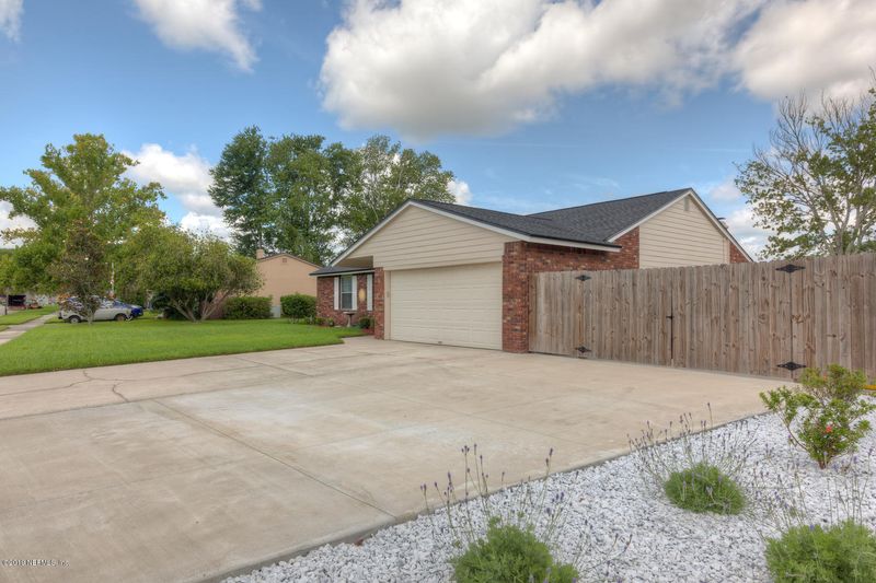 1728 Laura Ann Ln, Orange Park, FL 32073