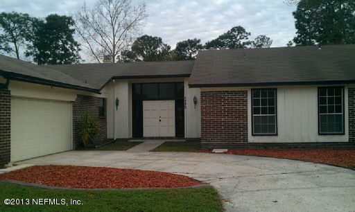 1733 Papaya Dr N, Orange Park, FL 32073
