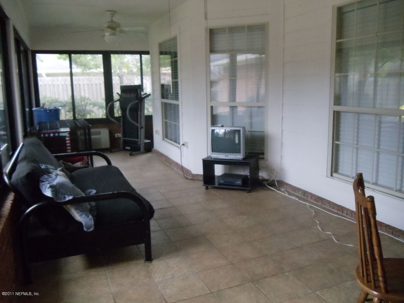 1733 Red Cypress Dr, Jacksonville, FL 32223