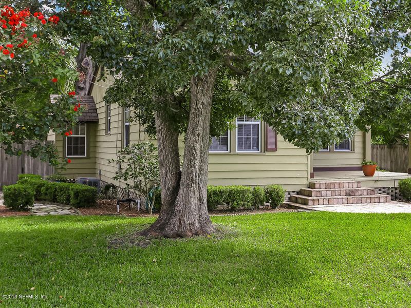 1735 Felch Ave, Jacksonville, FL 32207