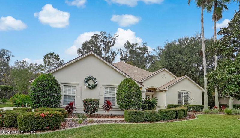 1735 Margarets Walk Rd, Fleming Island, FL 32003