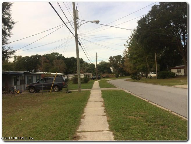 1736 Lawson Rd, Jacksonville, FL 32246