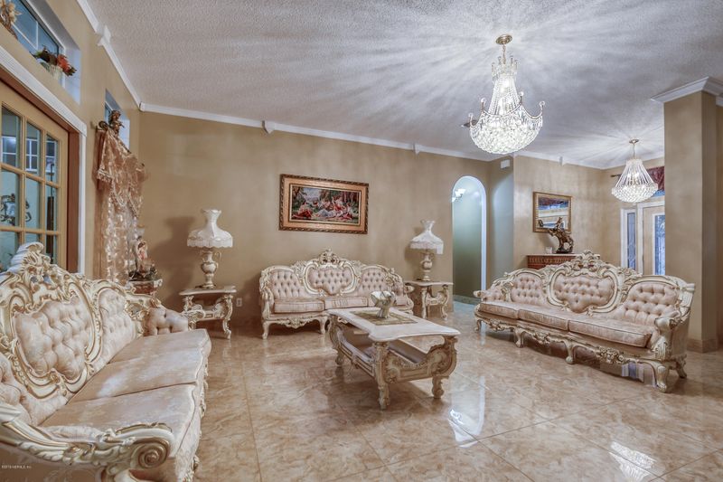 1737 Aston Hall Dr, Jacksonville, FL 32246