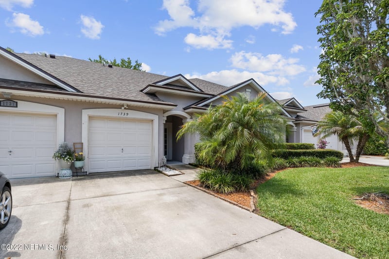 1739 Cross Pines Dr, Orange Park, FL 32003