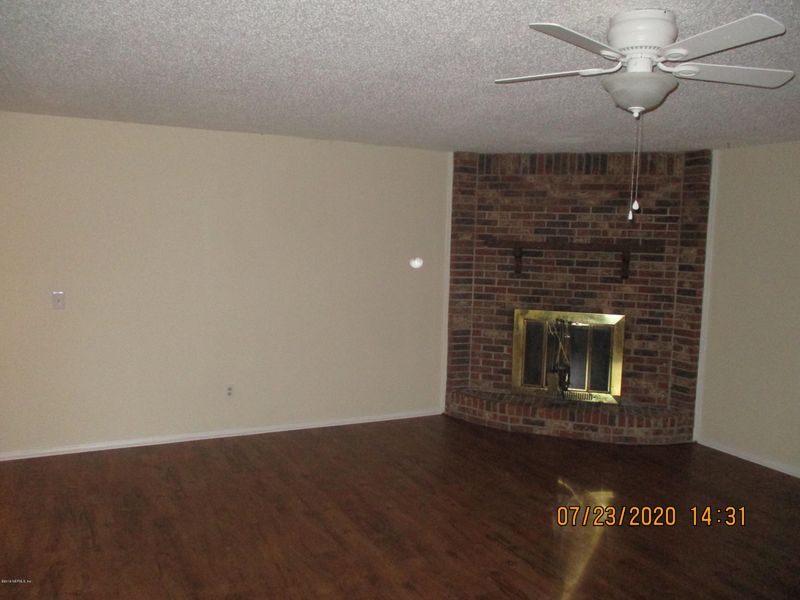 1740 Debbie Ln, Orange Park, FL 32073