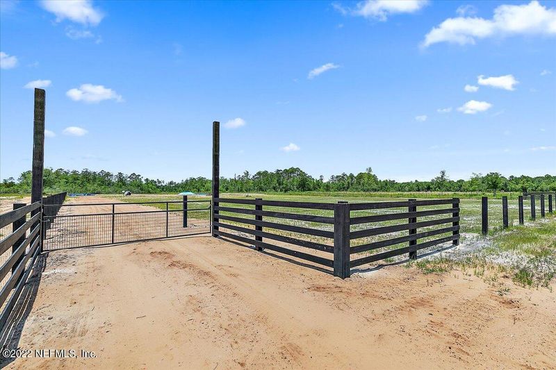 17444 Co Rd 121, Bryceville, FL 32009