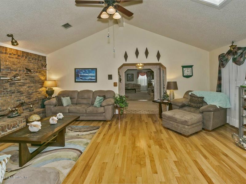 17446 Elsinore Dr, Jacksonville, FL 32226