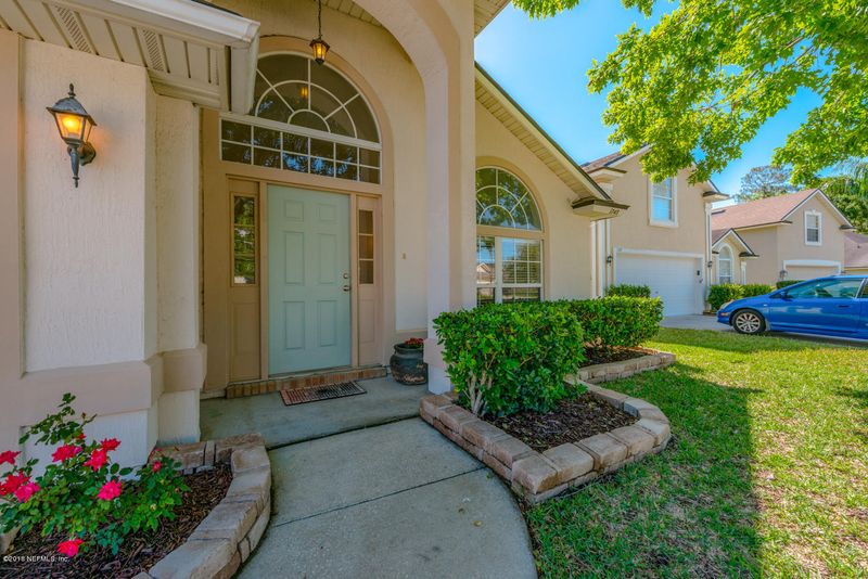 1745 Forest Creek Dr, Jacksonville, FL 32225