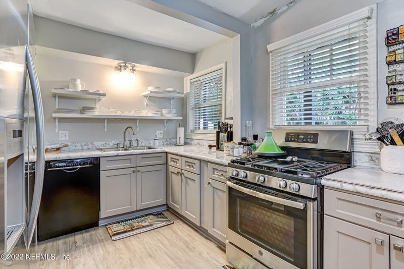 1745 Pinegrove Ave, Jacksonville, FL 32205