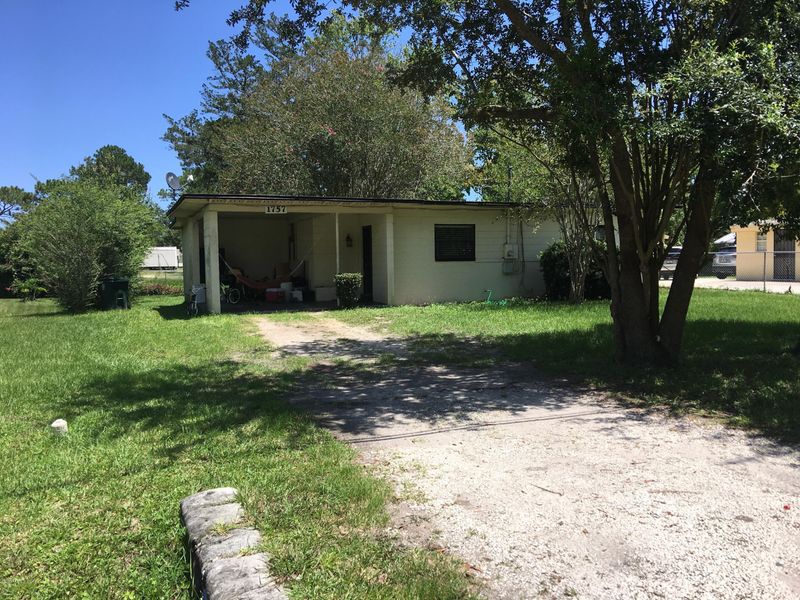 1757 Brookview Dr S, Jacksonville, FL 32246