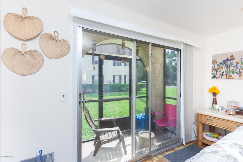 1757 El Camino Rd #2, Jacksonville, FL 32216