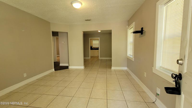 1758 Powhattan St, Jacksonville, FL 32209