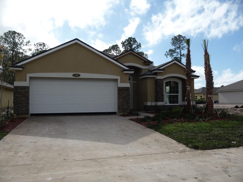 176 Midway Park Dr, St Augustine, FL 32084