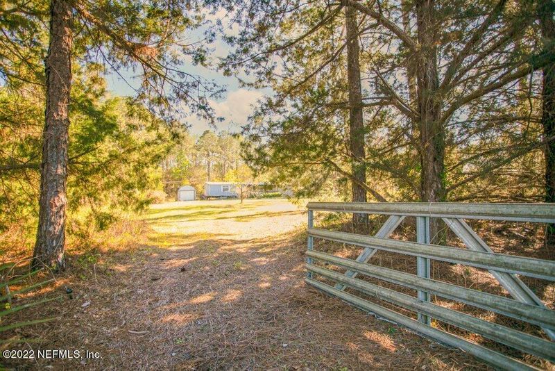 1761 Blue Jay Dr, Middleburg, FL 32068