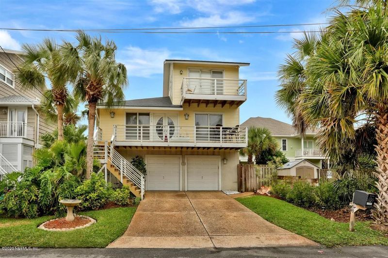 1768 Beach Ave, Atlantic Beach, FL 32233