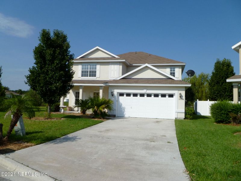 1776 Hawkins Cove Dr E, Jacksonville, FL 32246