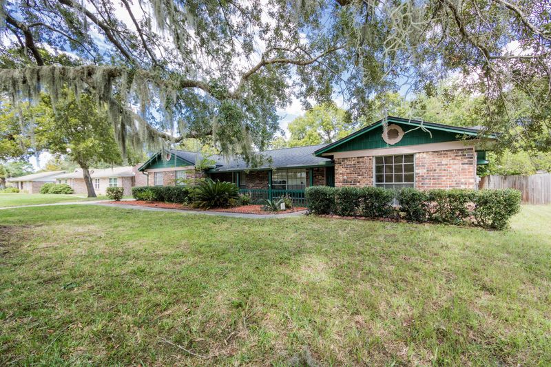 178 Foxridge Rd, Orange Park, FL 32065