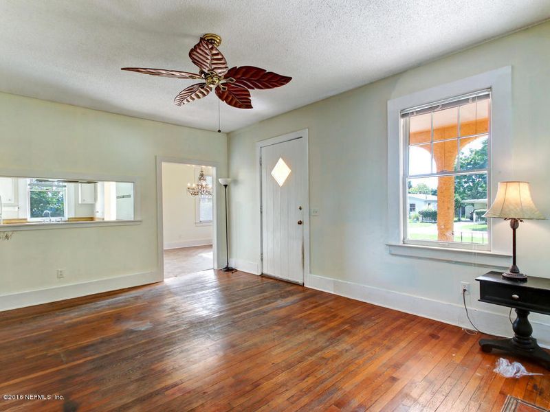 178 Seminole Rd, Atlantic Beach, FL 32233
