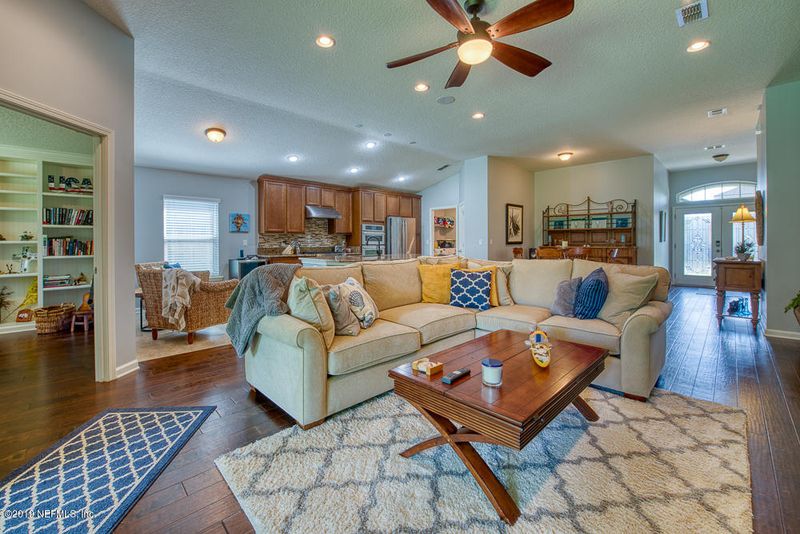 1789 Eagle Crest Dr, Fleming Island, FL 32003