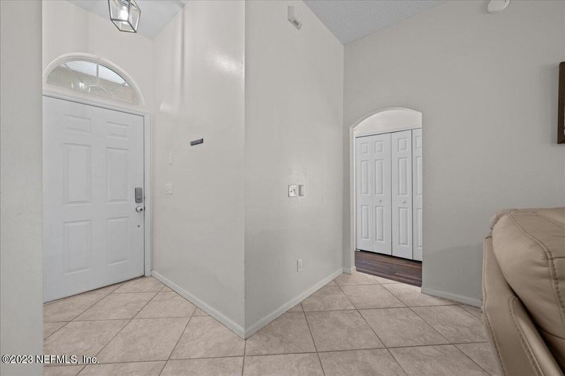 180 Hawthorn Hedge Ln, St Johns, FL 32259