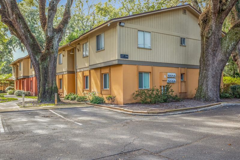 1800 Park Ave #344, Orange Park, FL 32073