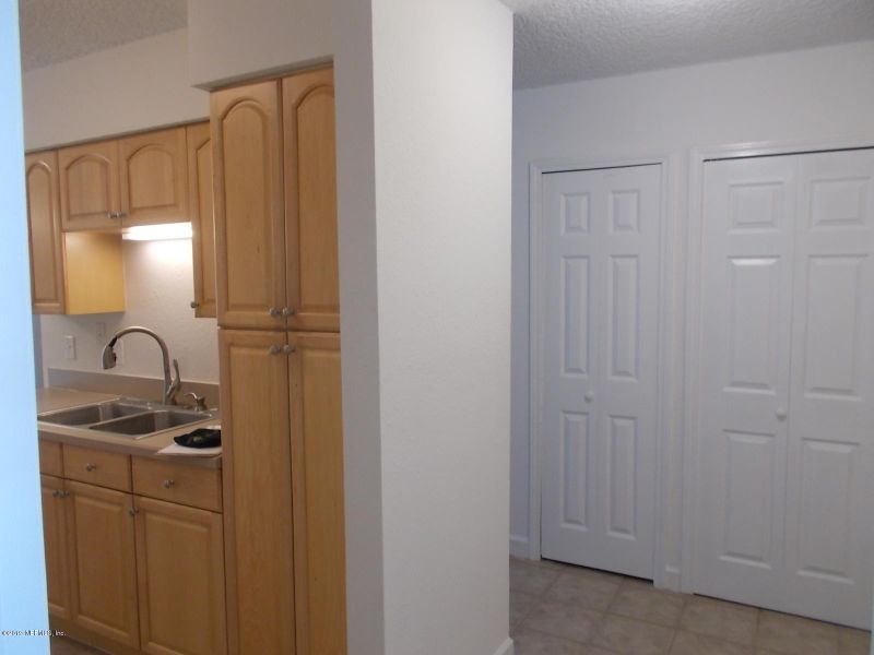 1800 Park Ave #480, Orange Park, FL 32073