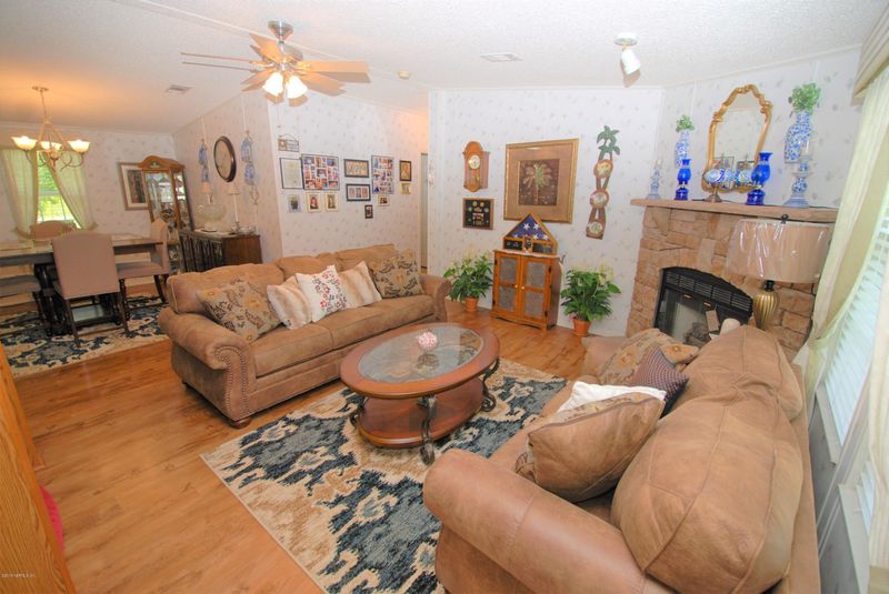 18001 Macarages Pl, Hilliard, FL 32046