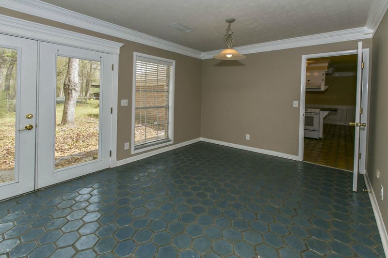 18001 Wells Rd, Baldwin, FL 32234